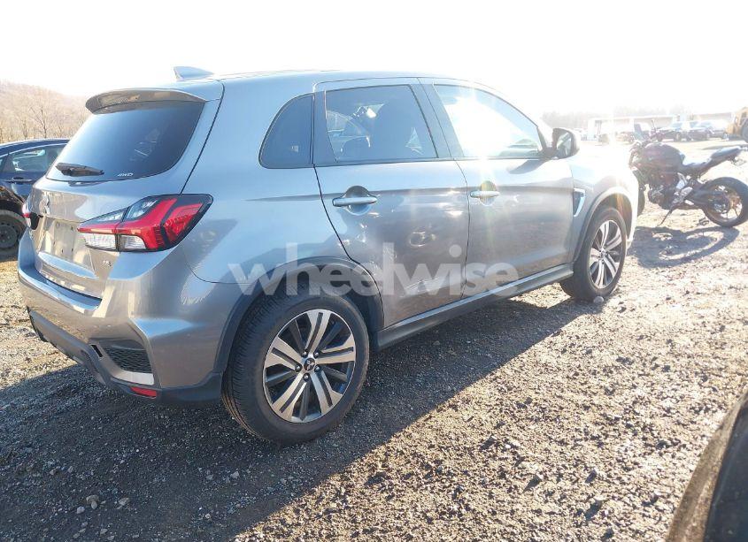 Photo 4 of 2020 Mitsubishi Outlander SPORT 2.0 BE AWC/2.0 ES AWC/2.0 SE AWC/2.0 SP AWC (VIN JA4AR3AU2LU024403)