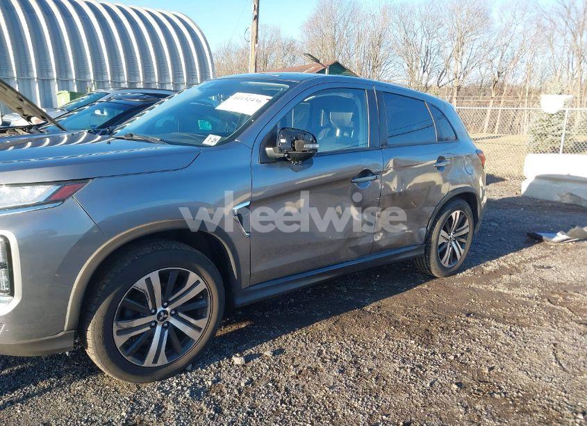 Photo 6 of 2020 Mitsubishi Outlander SPORT 2.0 BE AWC/2.0 ES AWC/2.0 SE AWC/2.0 SP AWC (VIN JA4AR3AU2LU024403)