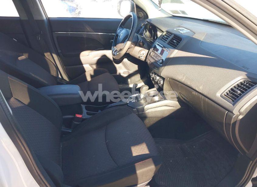 Photo 5 of 2017 Mitsubishi Outlander SPORT 2.0 ES (VIN JA4AR3AU3HZ024601)