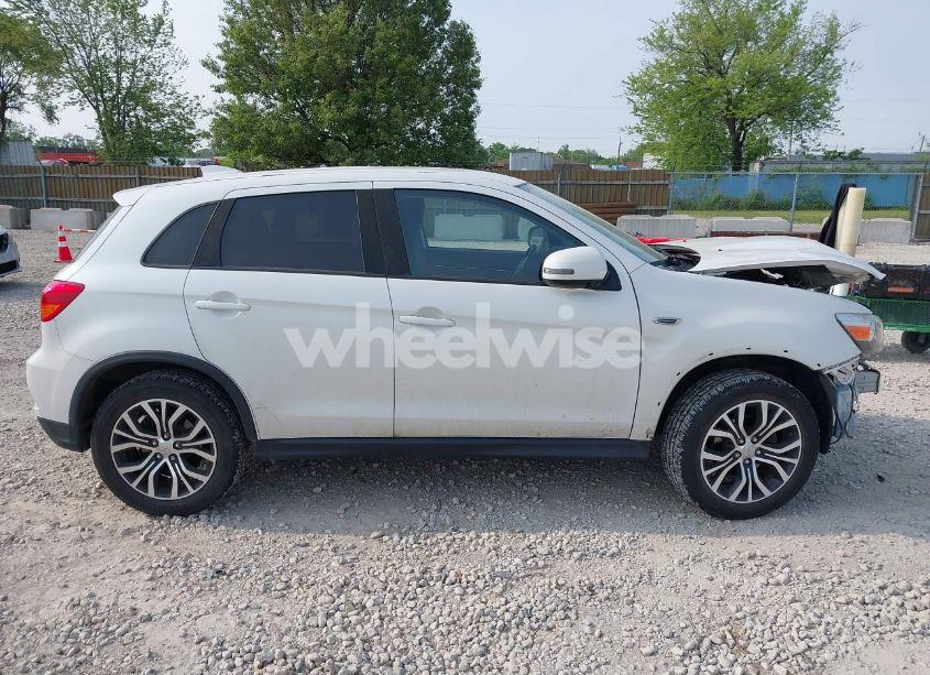 Photo 13 of 2018 Mitsubishi Outlander SPORT 2.0 ES (VIN JA4AR3AU3JU016906)