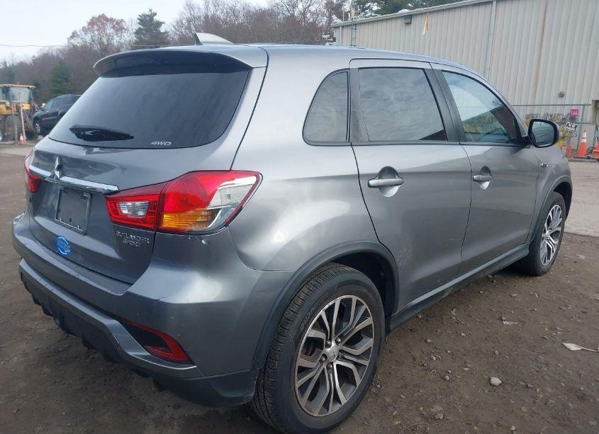 Photo 4 of 2018 Mitsubishi Outlander SPORT 2.0 ES/2.0 LE (VIN JA4AR3AU3JU022141)