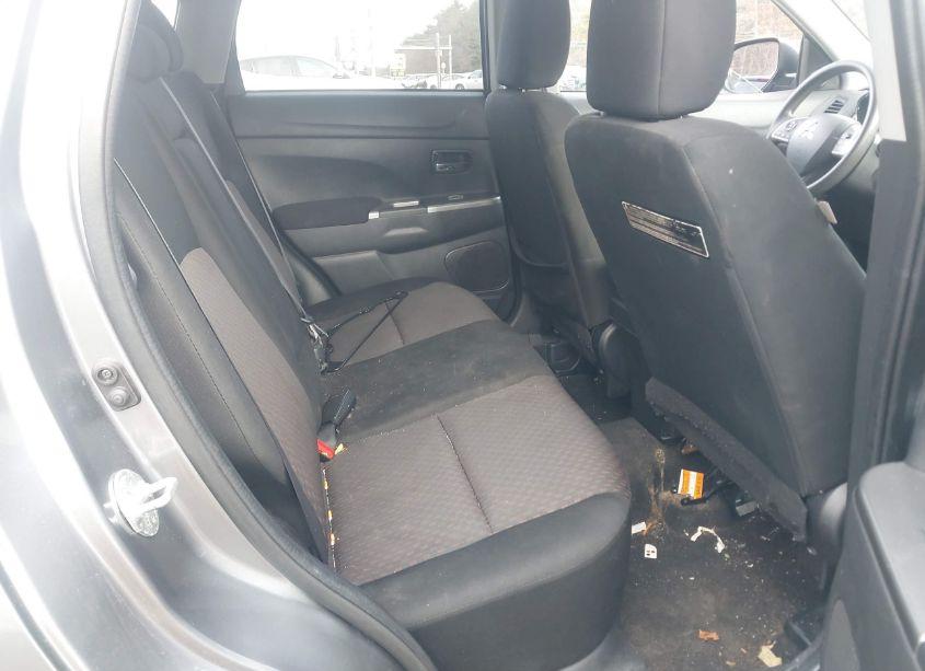Photo 8 of 2018 Mitsubishi Outlander SPORT 2.0 ES/2.0 LE (VIN JA4AR3AU3JU022141)