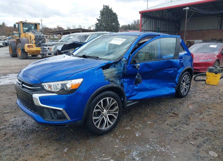 Photo 2 of 2018 Mitsubishi Outlander SPORT 2.0 ES (VIN JA4AR3AU3JZ016262)