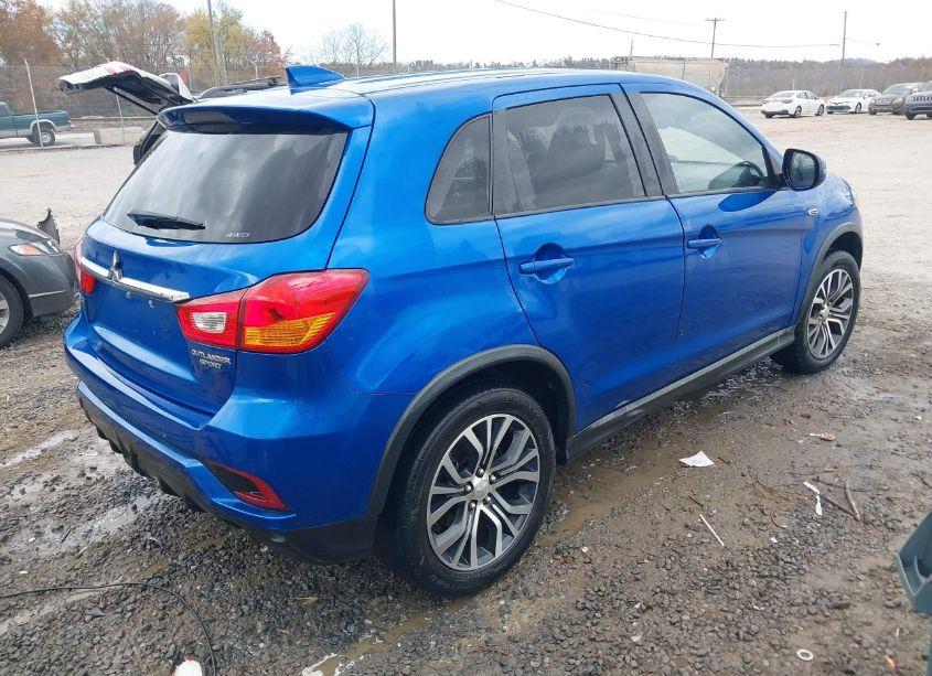 Photo 4 of 2018 Mitsubishi Outlander SPORT 2.0 ES (VIN JA4AR3AU3JZ016262)