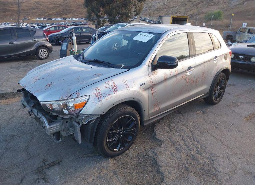 Photo 2 of 2018 Mitsubishi Outlander SPORT 2.0 LE (VIN JA4AR3AU3JZ030890)