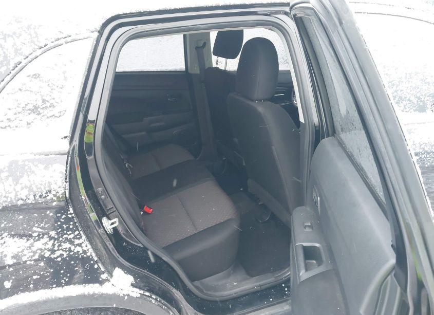 Photo 8 of 2019 Mitsubishi Outlander SPORT 2.0 LE (VIN JA4AR3AU3KU011884)