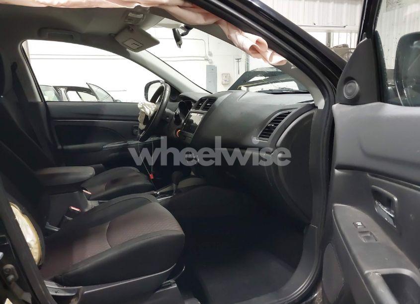 Photo 5 of 2019 Mitsubishi Outlander SPORT 2.0 SP (VIN JA4AR3AU3KU018303)