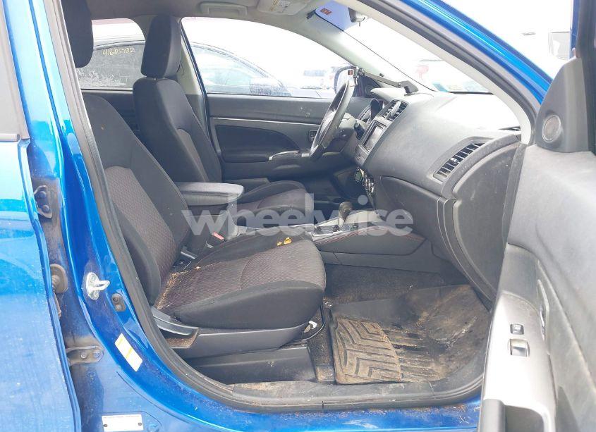 Photo 5 of 2019 Mitsubishi Outlander SPORT 2.0 ES (VIN JA4AR3AU3KU030029)