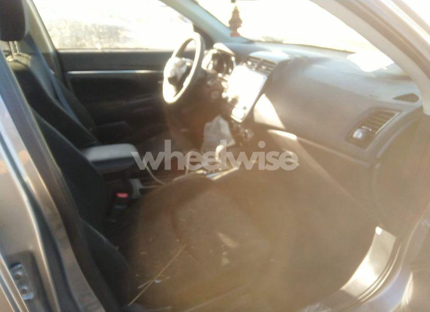 Photo 5 of 2020 Mitsubishi Outlander SPORT 2.0 BE (VIN JA4AR3AU3LU013653)