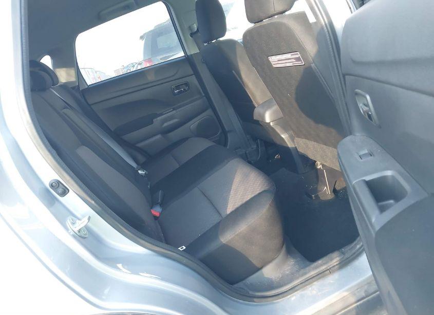 Photo 8 of 2017 Mitsubishi Outlander SPORT 2.0 ES (VIN JA4AR3AU4HZ000680)
