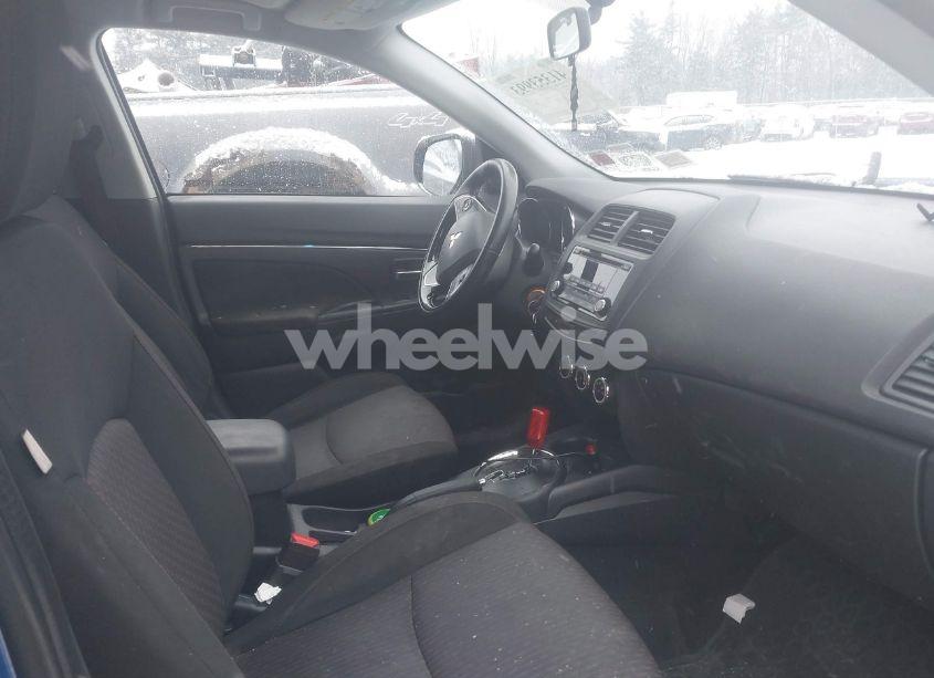 Photo 5 of 2017 Mitsubishi Outlander SPORT 2.0 ES (VIN JA4AR3AU4HZ040385)