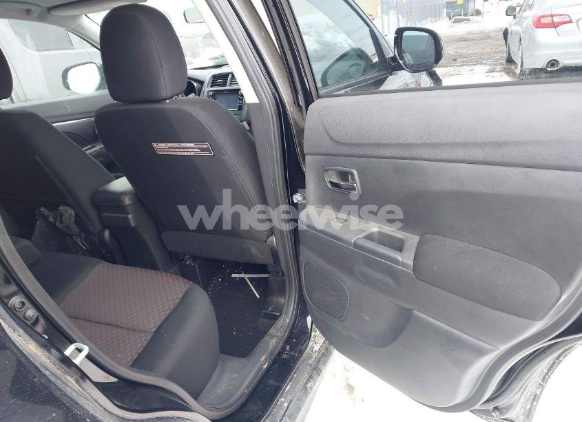 Photo 8 of 2018 Mitsubishi Outlander SPORT 2.0 LE (VIN JA4AR3AU4JU007440)