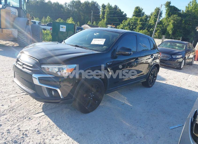 Photo 2 of 2018 Mitsubishi Outlander SPORT 2.0 LE (VIN JA4AR3AU4JU011018)
