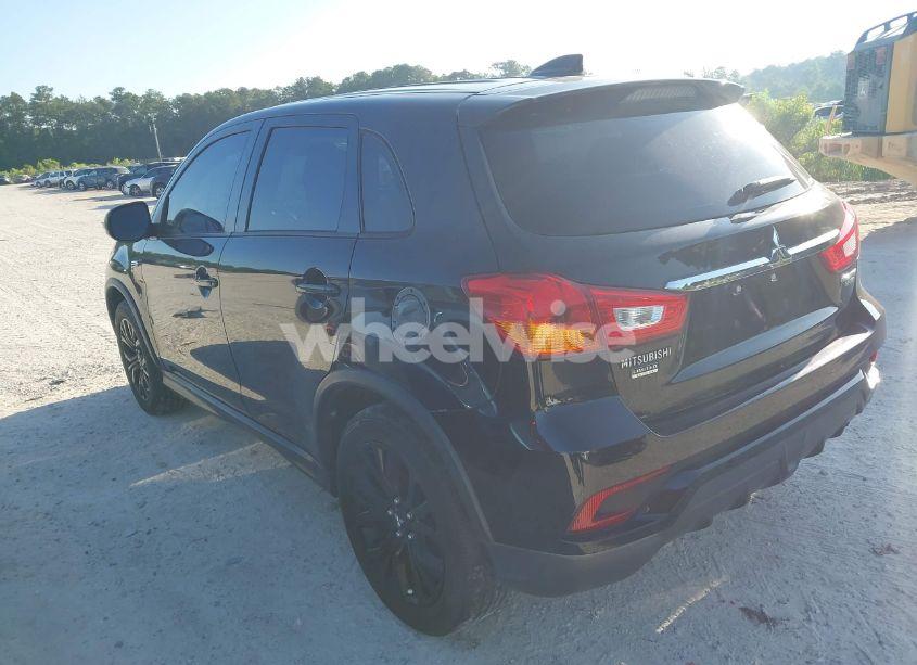 Photo 3 of 2018 Mitsubishi Outlander SPORT 2.0 LE (VIN JA4AR3AU4JU011018)