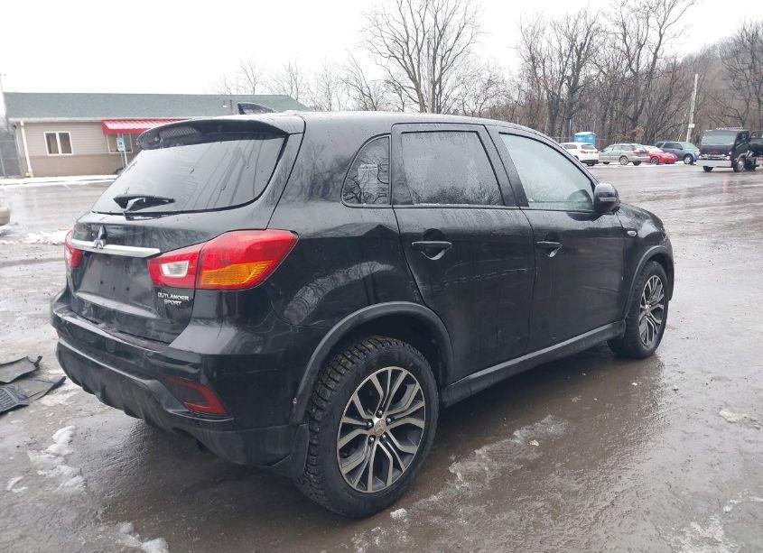 Photo 4 of 2018 Mitsubishi Outlander SPORT 2.0 ES/2.0 LE (VIN JA4AR3AU4JU022505)