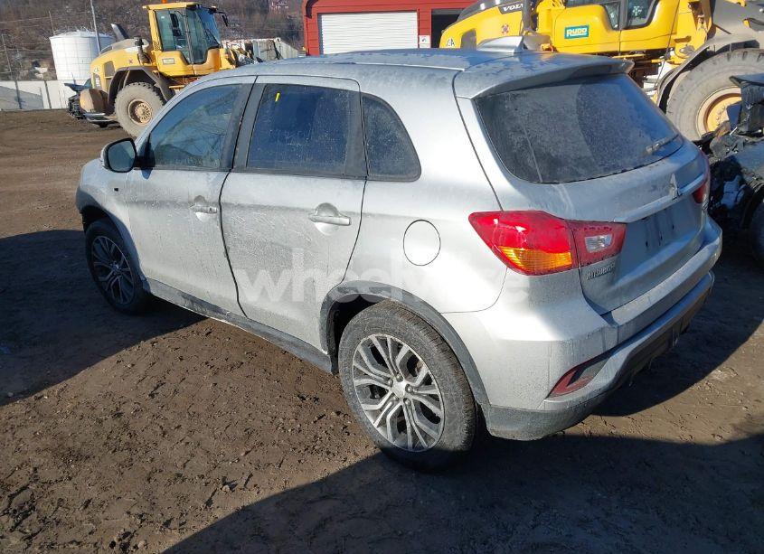 Photo 3 of 2019 Mitsubishi Outlander SPORT 2.0 ES (VIN JA4AR3AU4KU001249)