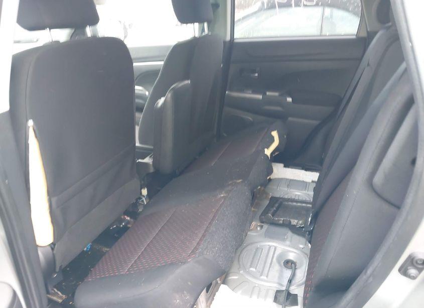 Photo 8 of 2019 Mitsubishi Outlander SPORT 2.0 SE (VIN JA4AR3AU4KU014227)