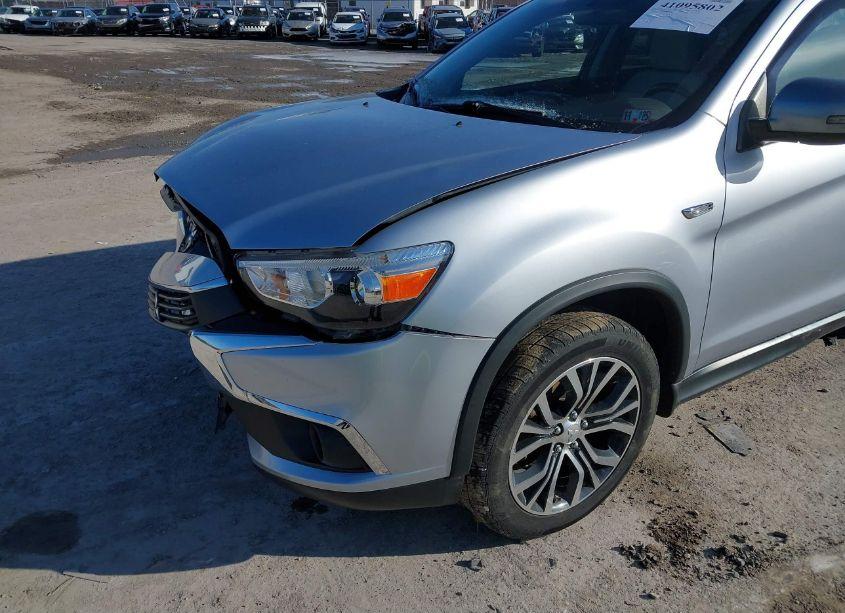Photo 6 of 2017 Mitsubishi Outlander SPORT 2.0 ES/2.0 LE (VIN JA4AR3AU5HZ020193)