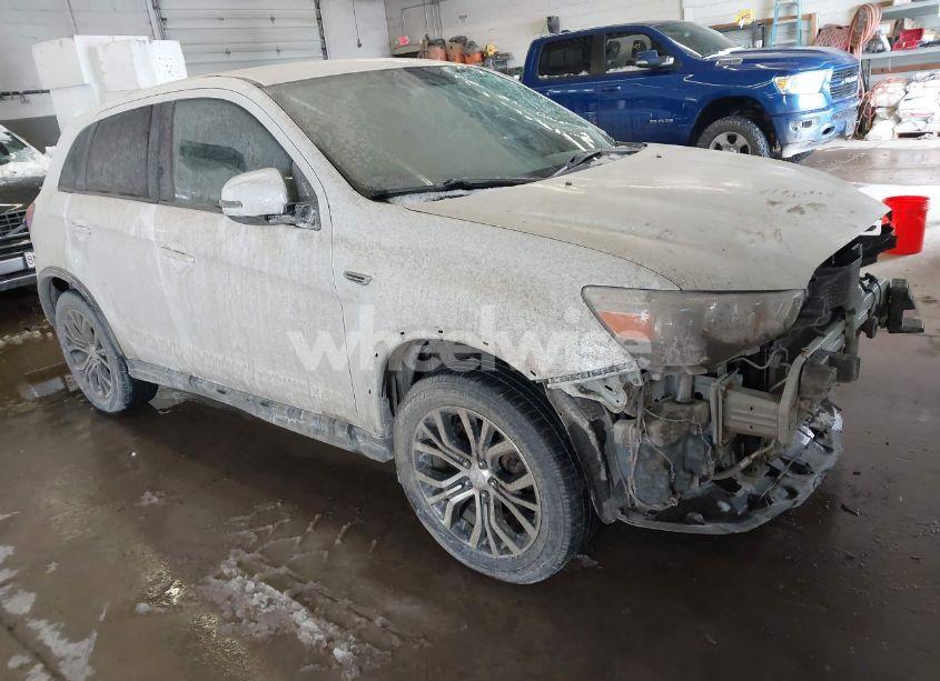 2018 Mitsubishi Outlander SPORT 2.0 ES (VIN JA4AR3AU5JZ017915) main photo