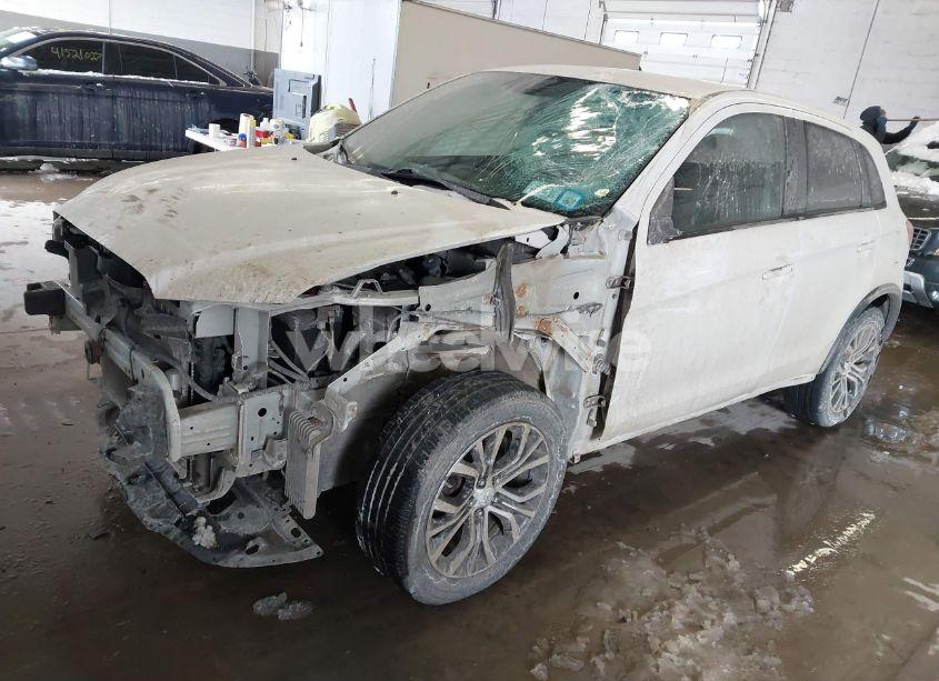 Photo 2 of 2018 Mitsubishi Outlander SPORT 2.0 ES (VIN JA4AR3AU5JZ017915)