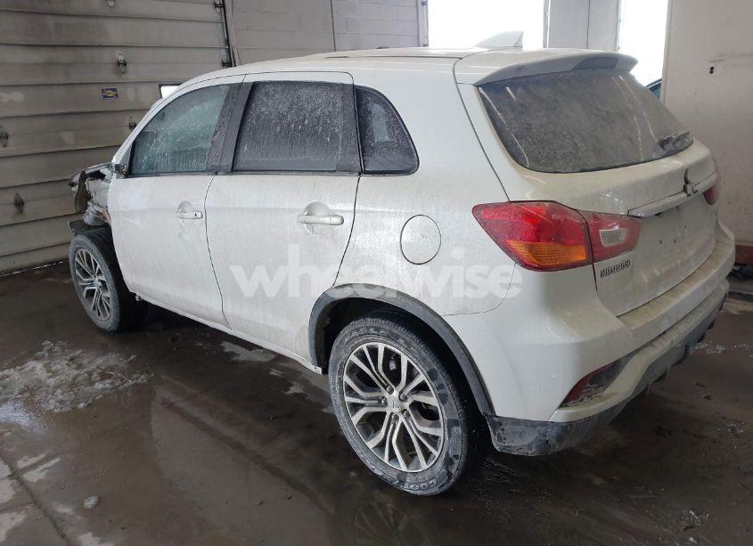 Photo 3 of 2018 Mitsubishi Outlander SPORT 2.0 ES (VIN JA4AR3AU5JZ017915)