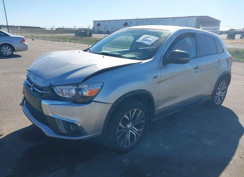 Photo 2 of 2019 Mitsubishi Outlander SPORT 2.0 LE (VIN JA4AR3AU5KU009537)