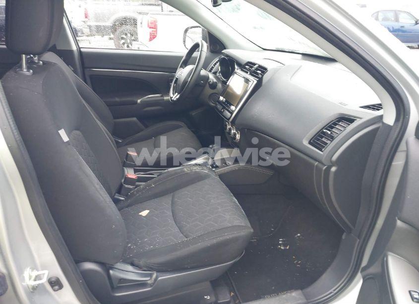 Photo 5 of 2020 Mitsubishi Outlander SPORT 2.0 SE (VIN JA4AR3AU5LU018840)