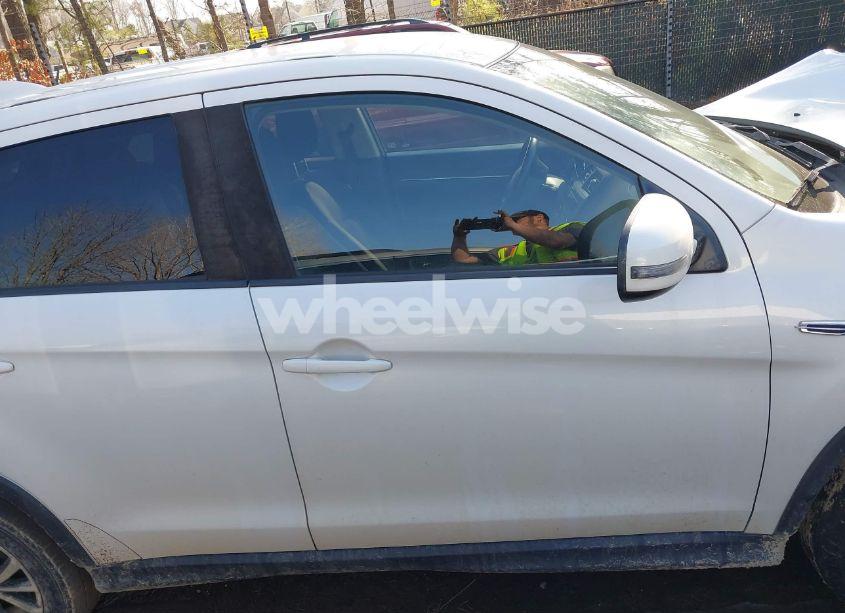 Photo 13 of 2017 Mitsubishi Outlander SPORT 2.0 ES (VIN JA4AR3AU6HZ067023)