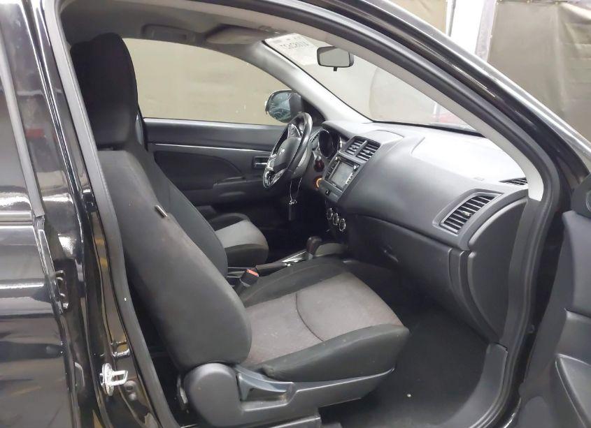 Photo 5 of 2018 Mitsubishi Outlander SPORT 2.0 LE (VIN JA4AR3AU6JZ020807)