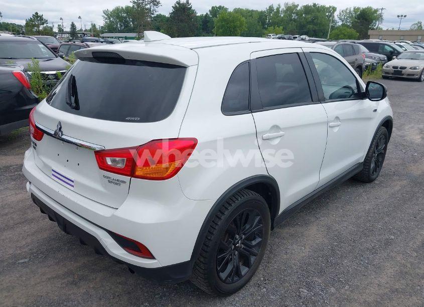 Photo 4 of 2019 Mitsubishi Outlander SPORT 2.0 LE (VIN JA4AR3AU6KU023642)