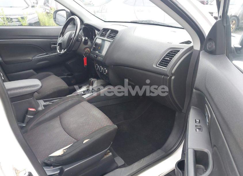 Photo 5 of 2019 Mitsubishi Outlander SPORT 2.0 LE (VIN JA4AR3AU6KU023642)