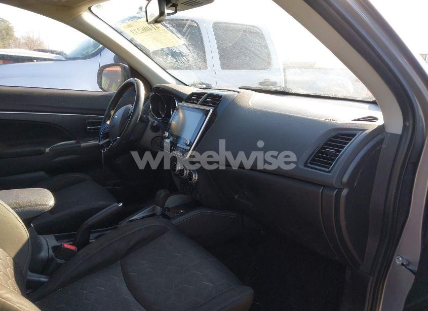 Photo 5 of 2020 Mitsubishi Outlander SPORT 2.0 BE AWC (VIN JA4AR3AU6LU020225)