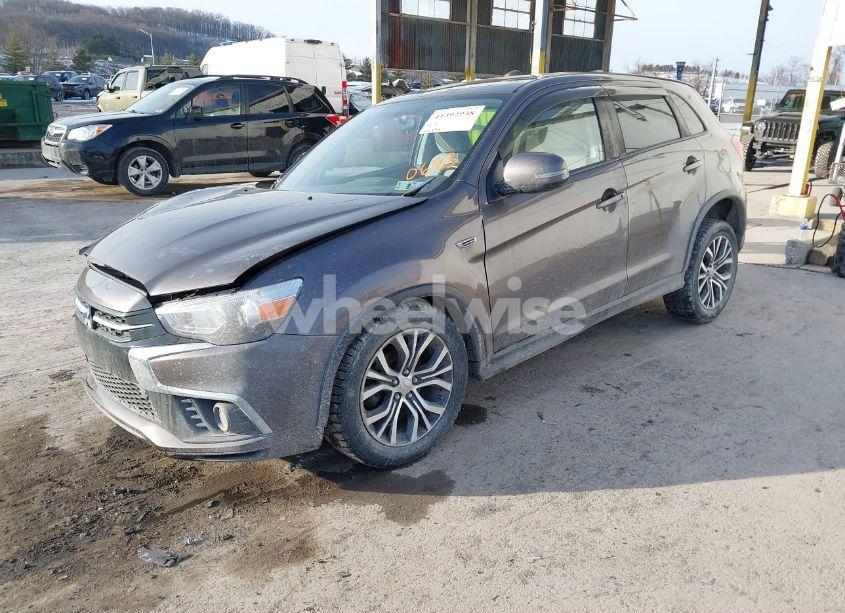 Photo 2 of 2018 Mitsubishi Outlander SPORT 2.0 ES/2.0 LE (VIN JA4AR3AU7JU020683)