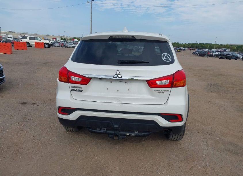 Photo 16 of 2019 Mitsubishi Outlander SPORT 2.0 ES/2.0 LE/2.0 SE/2.0 SP (VIN JA4AR3AU7KU010558)