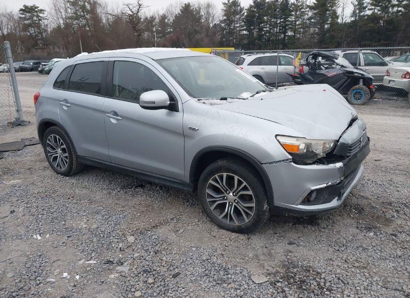 2016 Mitsubishi Outlander SPORT 2.0 ES (VIN JA4AR3AU8GZ026665) main photo