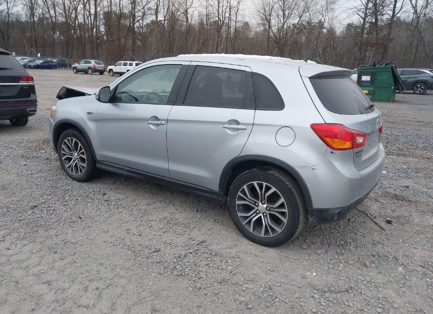 Photo 3 of 2016 Mitsubishi Outlander SPORT 2.0 ES (VIN JA4AR3AU8GZ026665)