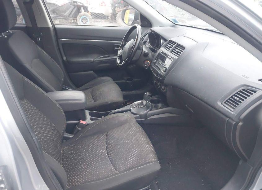 Photo 5 of 2016 Mitsubishi Outlander SPORT 2.0 ES (VIN JA4AR3AU8GZ026665)