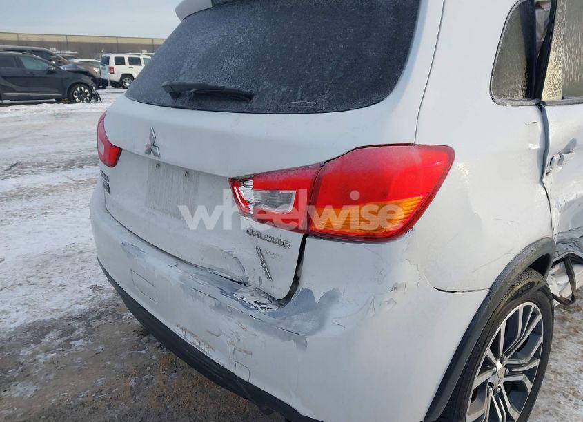 Photo 6 of 2016 Mitsubishi Outlander SPORT 2.0 ES (VIN JA4AR3AU8GZ045006)