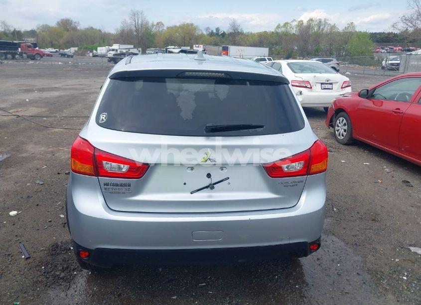 Photo 17 of 2017 Mitsubishi Outlander SPORT 2.0 ES (VIN JA4AR3AU8HZ023640)