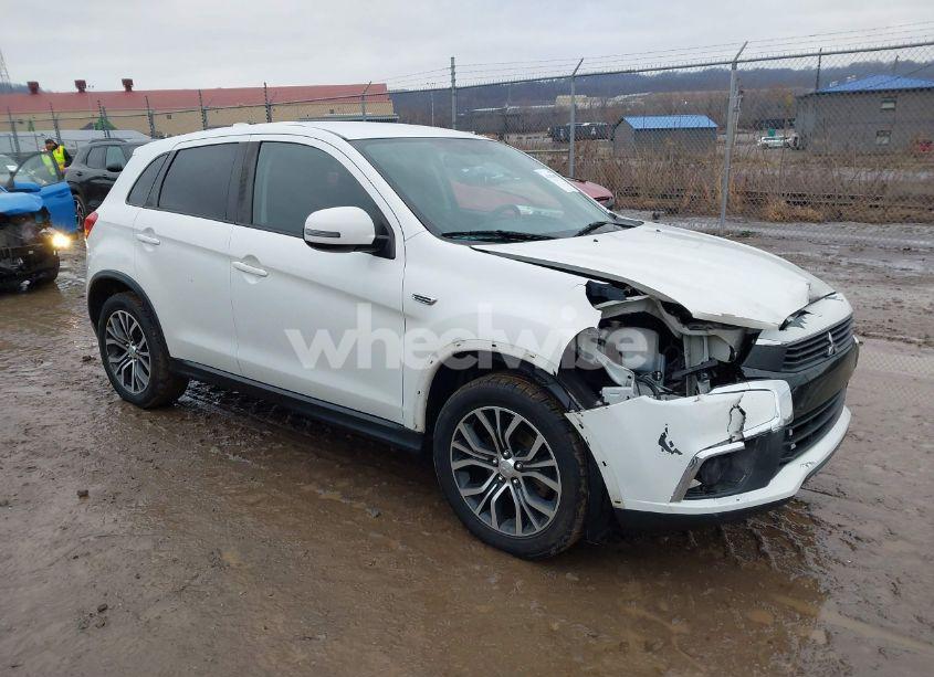 2017 Mitsubishi Outlander SPORT 2.0 ES (VIN JA4AR3AU8HZ061384) main photo