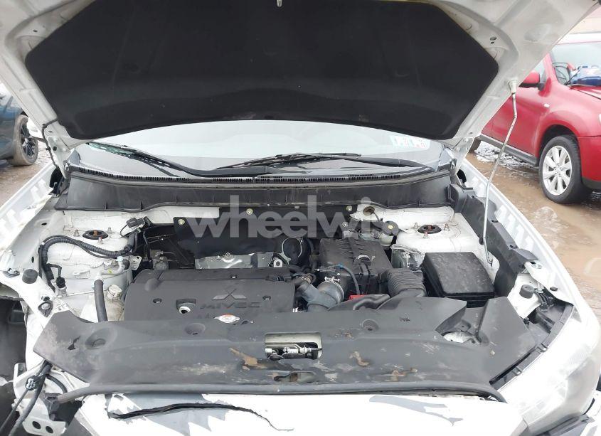 Photo 10 of 2017 Mitsubishi Outlander SPORT 2.0 ES (VIN JA4AR3AU8HZ061384)