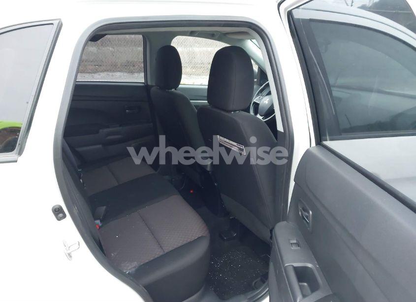 Photo 8 of 2017 Mitsubishi Outlander SPORT 2.0 ES (VIN JA4AR3AU8HZ061384)