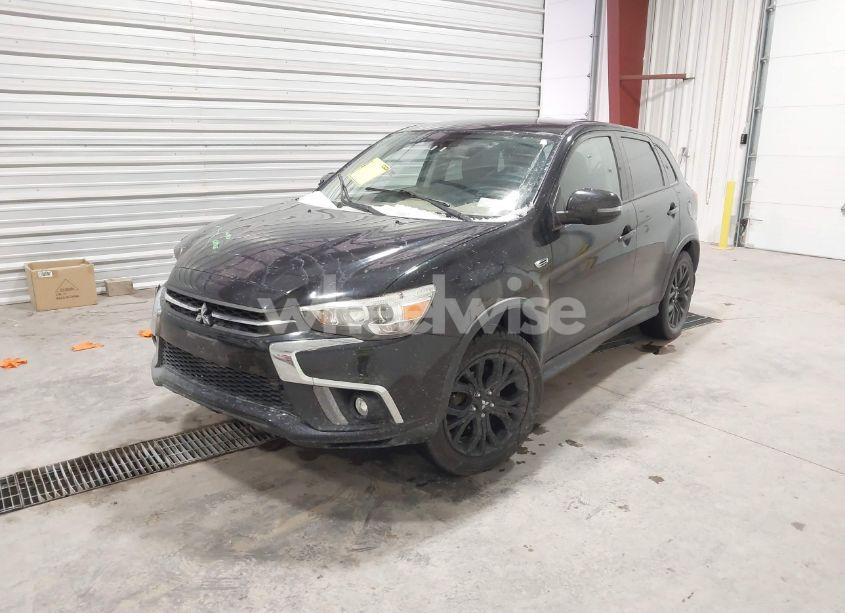 Photo 2 of 2018 Mitsubishi Outlander SPORT 2.0 LE (VIN JA4AR3AU8JU005769)