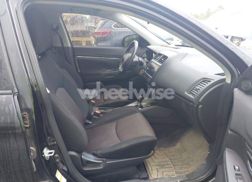 Photo 5 of 2019 Mitsubishi Outlander SPORT 2.0 LE (VIN JA4AR3AU8KU009256)