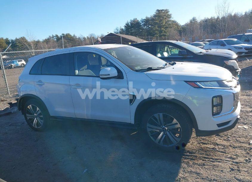 Photo 14 of 2020 Mitsubishi Outlander SPORT 2.0 BE AWC/2.0 ES AWC/2.0 SE AWC/2.0 SP AWC (VIN JA4AR3AU8LU029203)