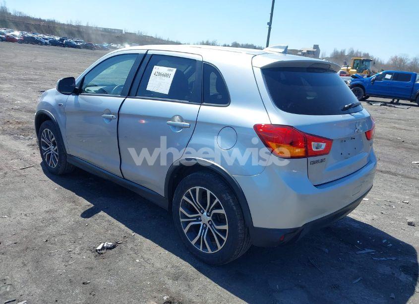Photo 3 of 2017 Mitsubishi Outlander SPORT 2.0 ES (VIN JA4AR3AU9HZ011416)