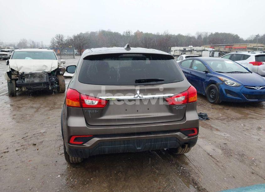 Photo 16 of 2018 Mitsubishi Outlander SPORT 2.0 ES/2.0 LE (VIN JA4AR3AU9JU017574)