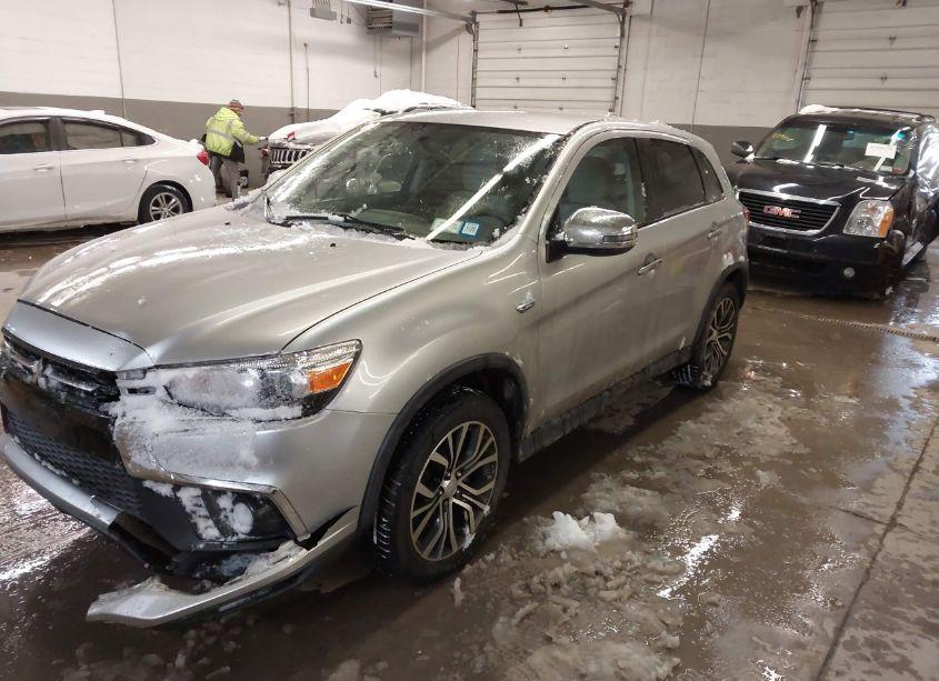 Photo 2 of 2018 Mitsubishi Outlander SPORT 2.0 ES (VIN JA4AR3AU9JZ029856)