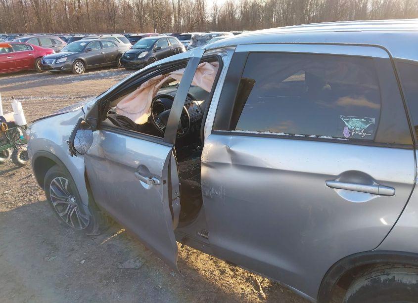 Photo 18 of 2016 Mitsubishi Outlander SPORT (VIN JA4AR3AW1GZ052459)