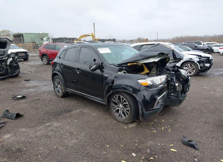 2017 Mitsubishi Outlander SPORT 2.4 SE (VIN JA4AR3AW1HZ022704) main photo